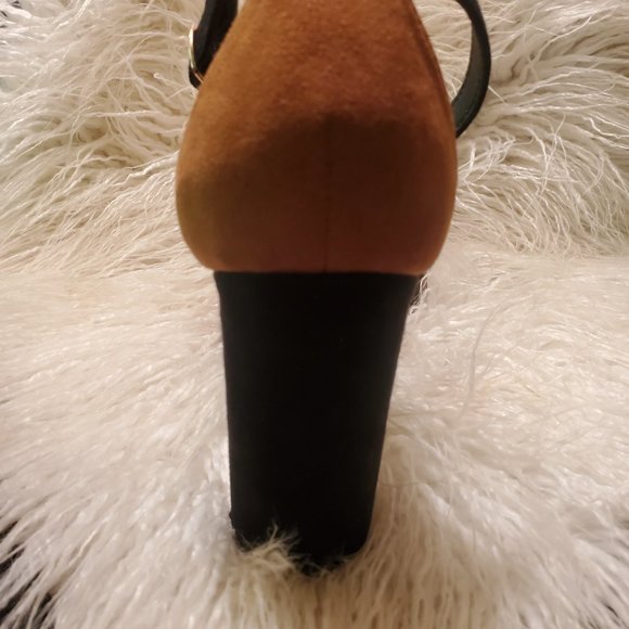 Suede ankle strap sandal - Picture 14 of 14